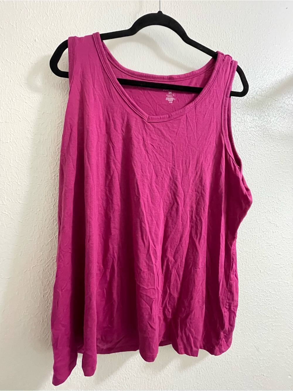just be Scoop Neck Sleeveless Tank Top - Magenta 3X A4